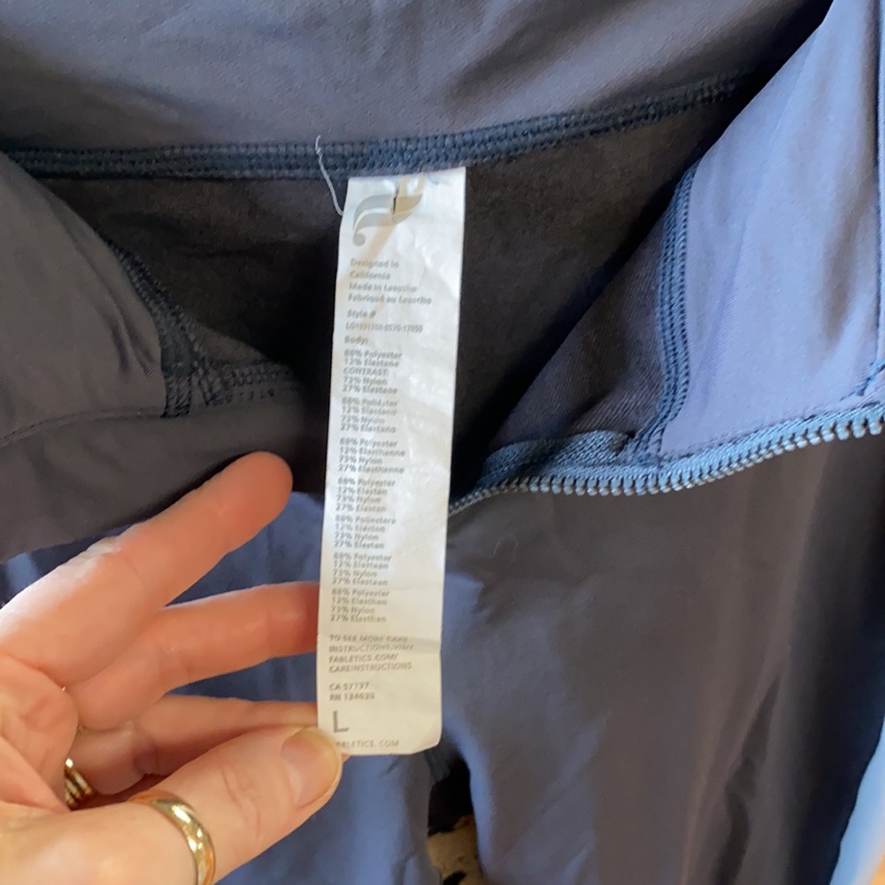 Fabletics Leggings With Zipper Size Large. - image 5